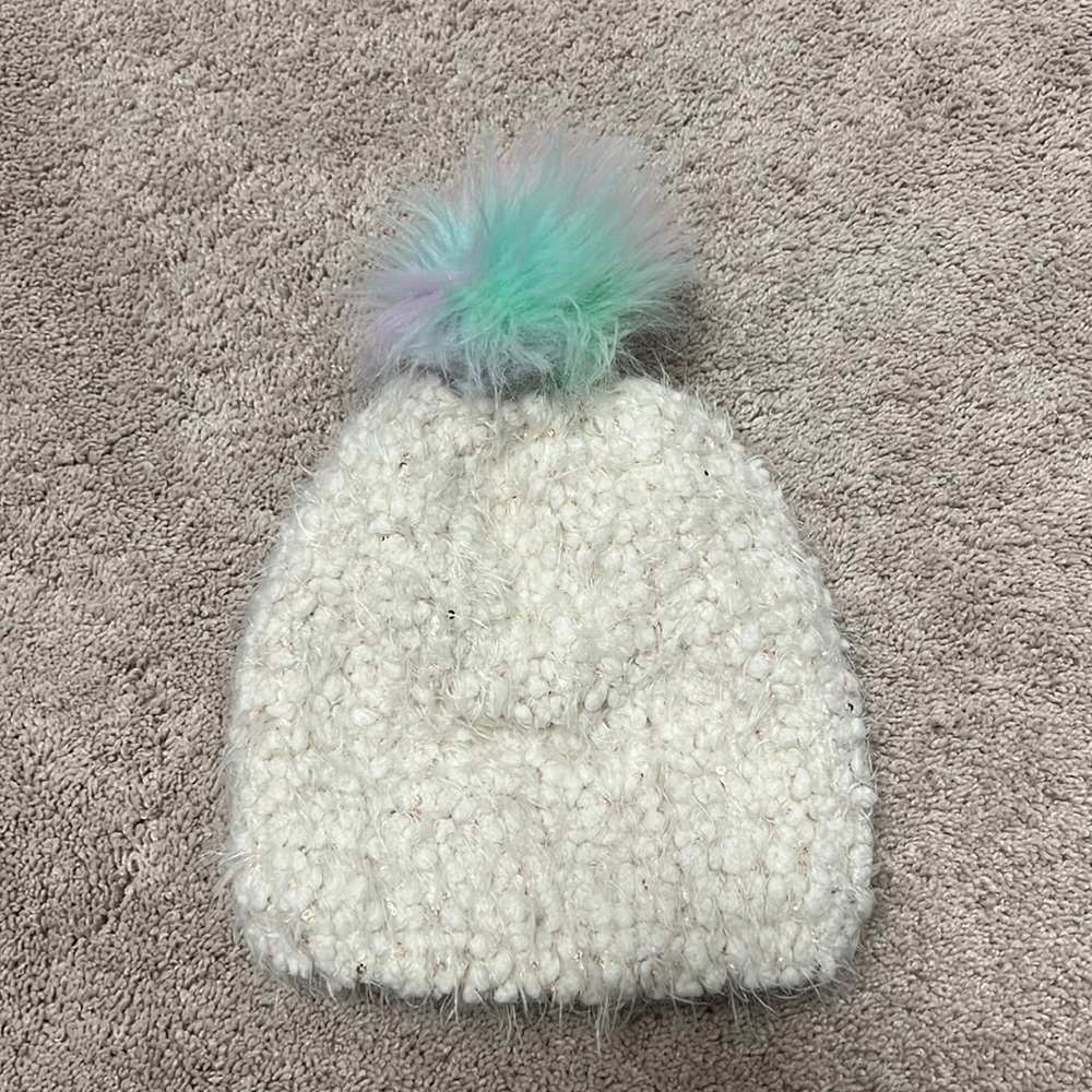 Old Navy Pom Pom beanie
